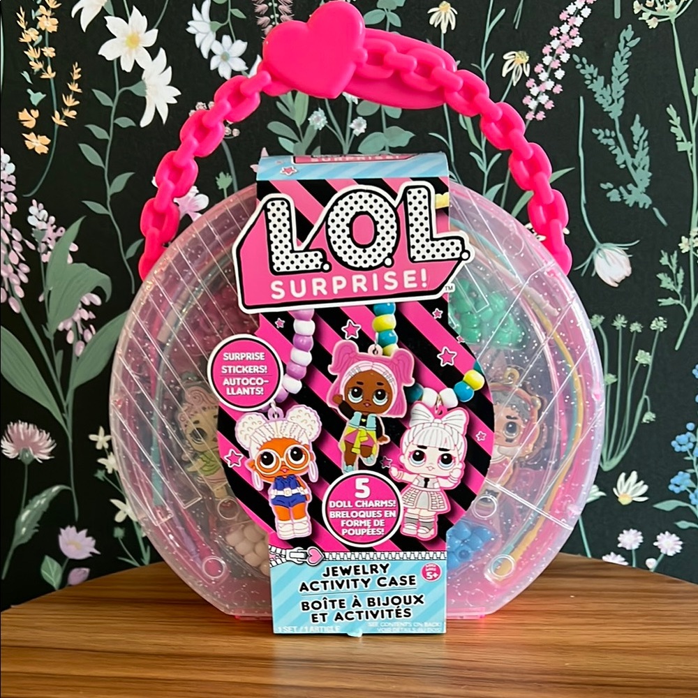L.O.L. Surprise Jewelry Activity Case!! NEW IN PACKAGE for ages 5 +